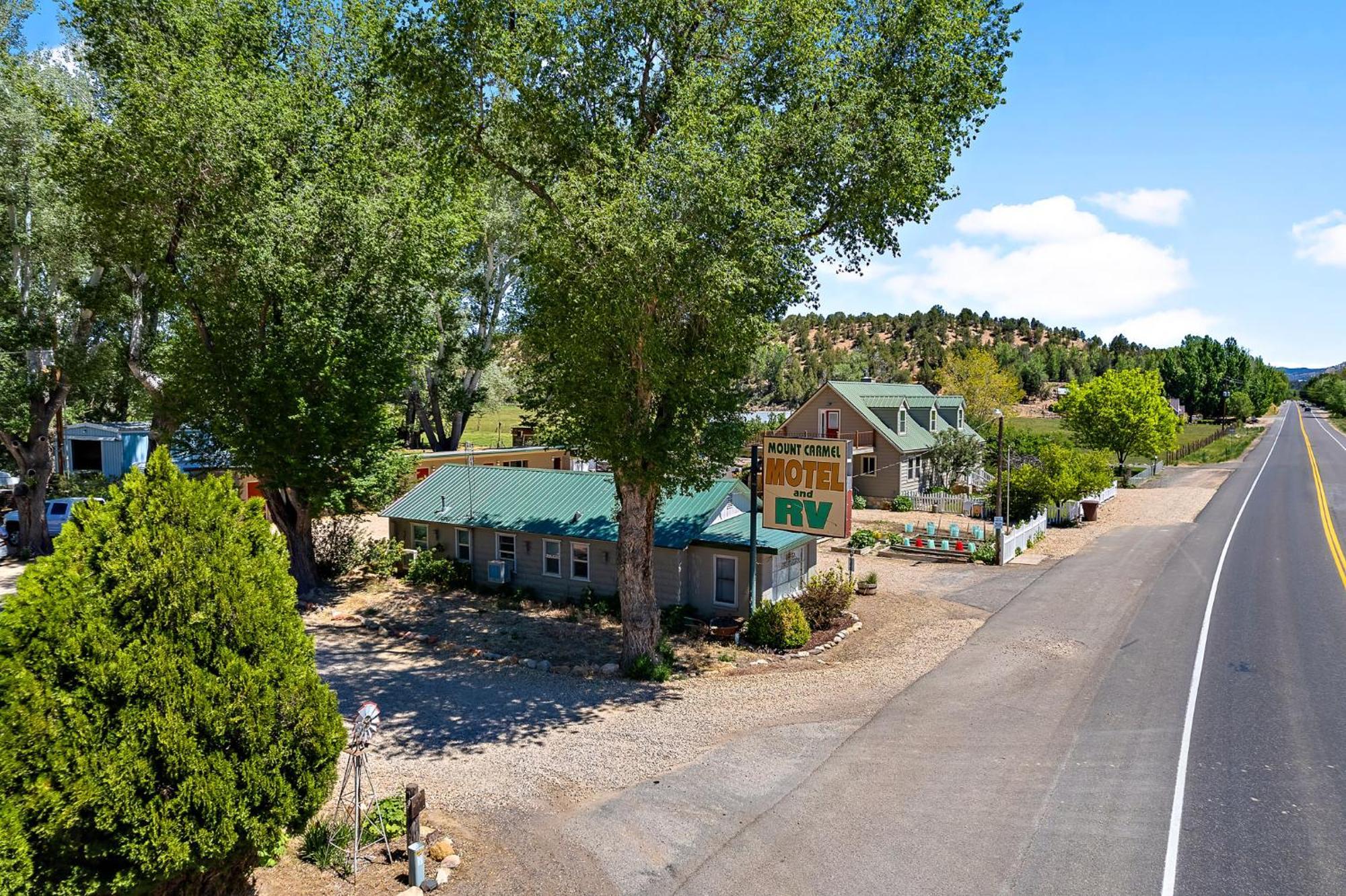 Mt Carmel Motel Close To Zion National Park Mount Carmel Exterior photo